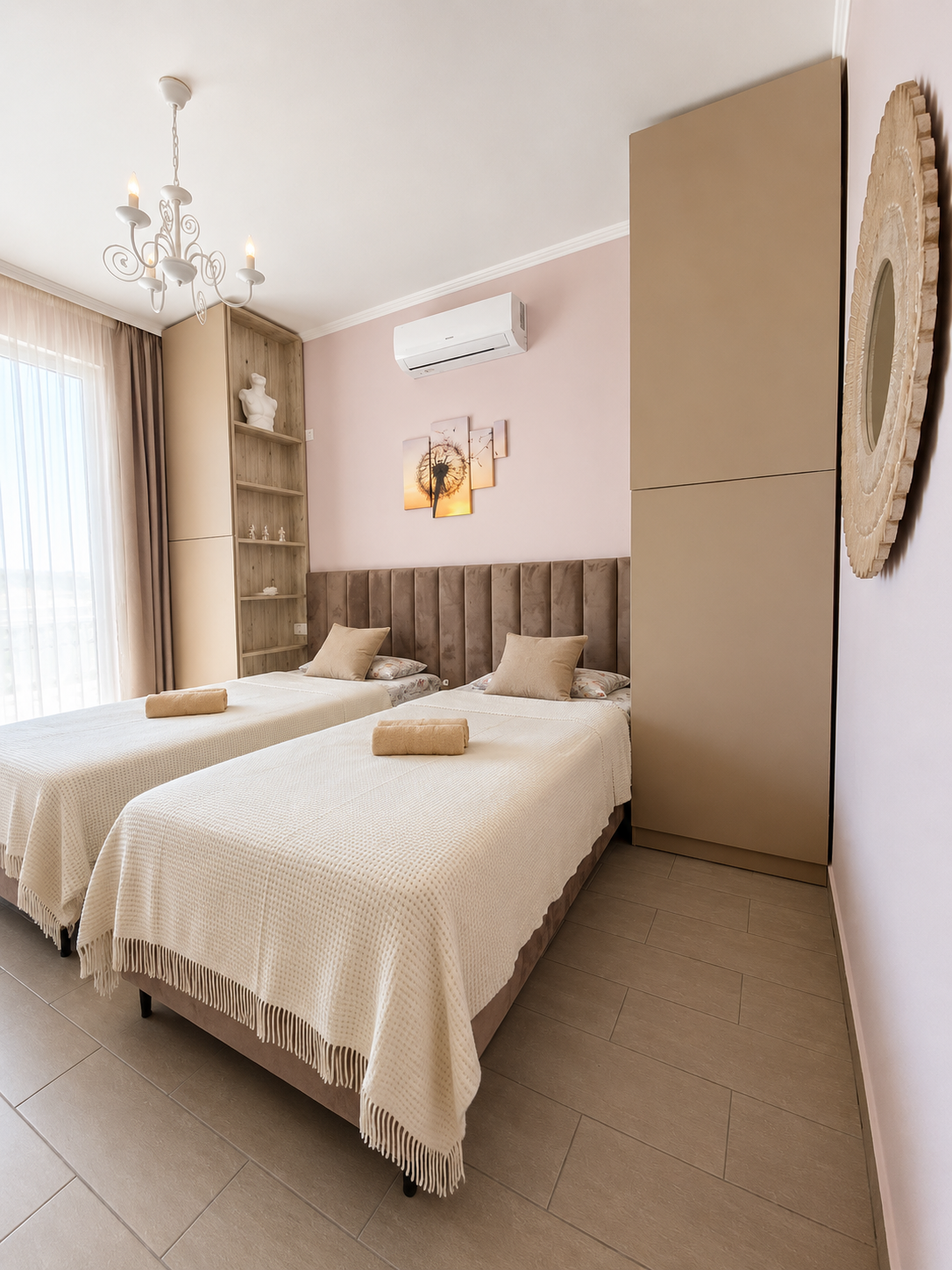 Stylish 2-Bedroom Apartment for Short-Term Rent Near the Beach in Vlorë