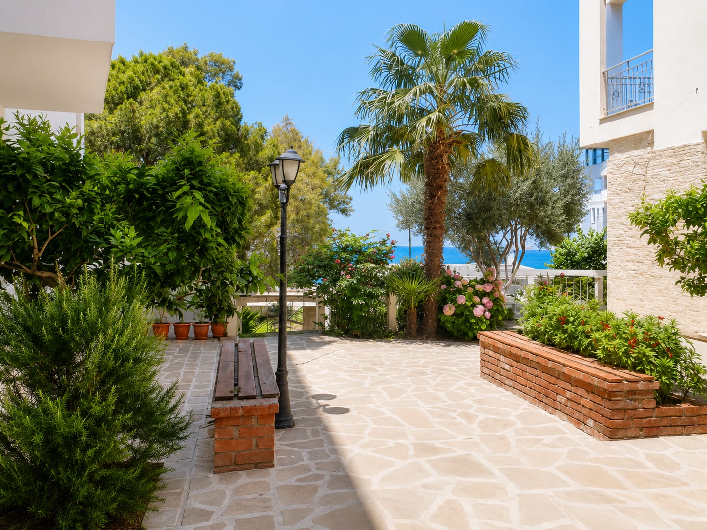 Elegant 1-Bedroom Apartment with Partial Sea Views for Sale in Uji i Ftohtë, Vlorë